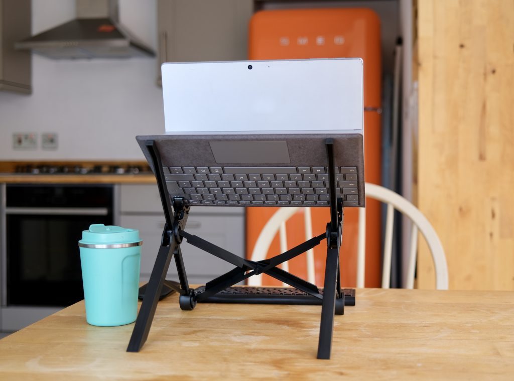Soporte para portátil portátil y ajustable Nextand K2